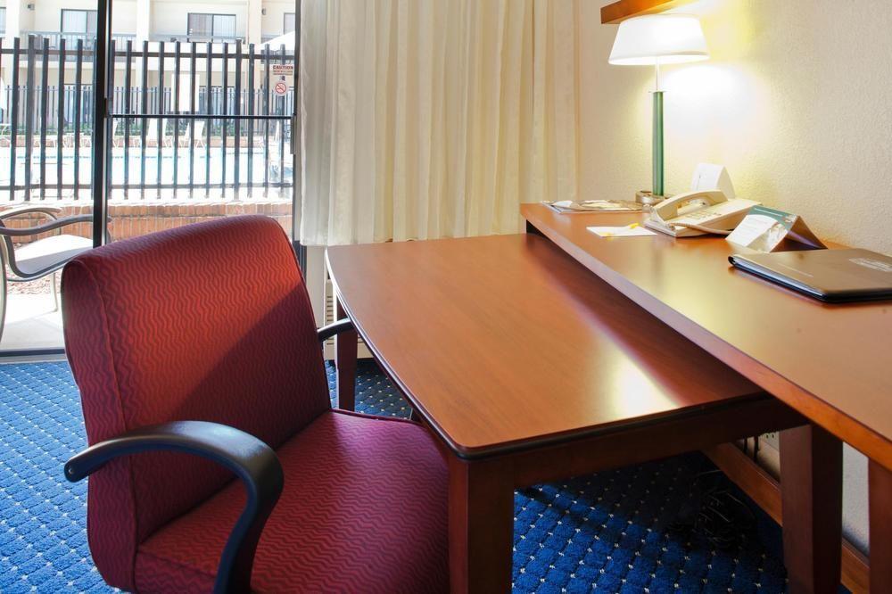 Comfort Inn Roswell-Dunwoody Bilik gambar